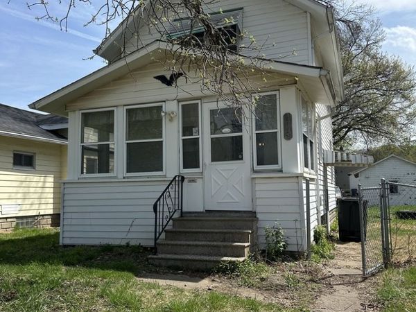 3113 9 1/2 Street , Rock Island, IL 61201