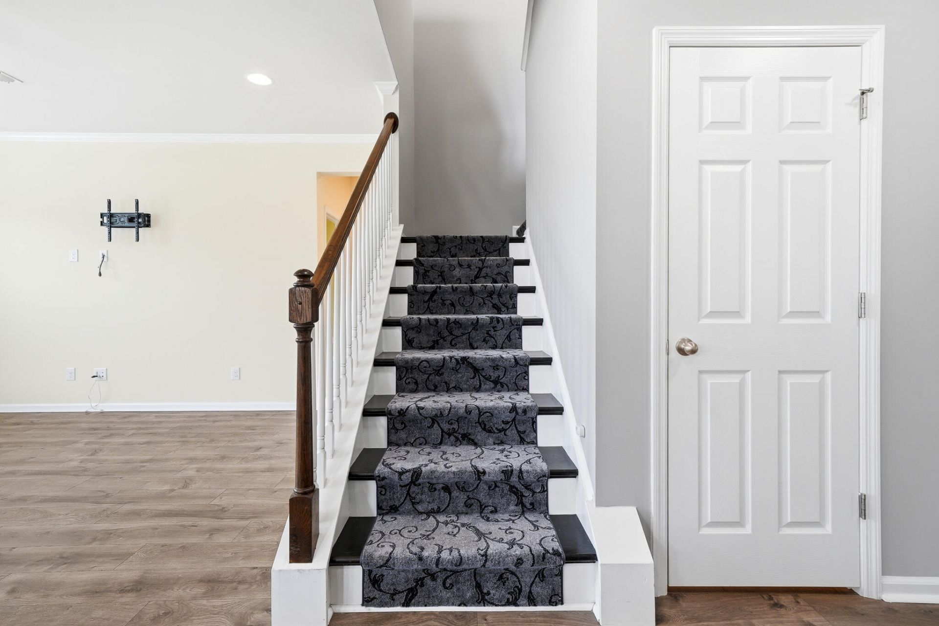 210 Basket Grass Lane Photo 25