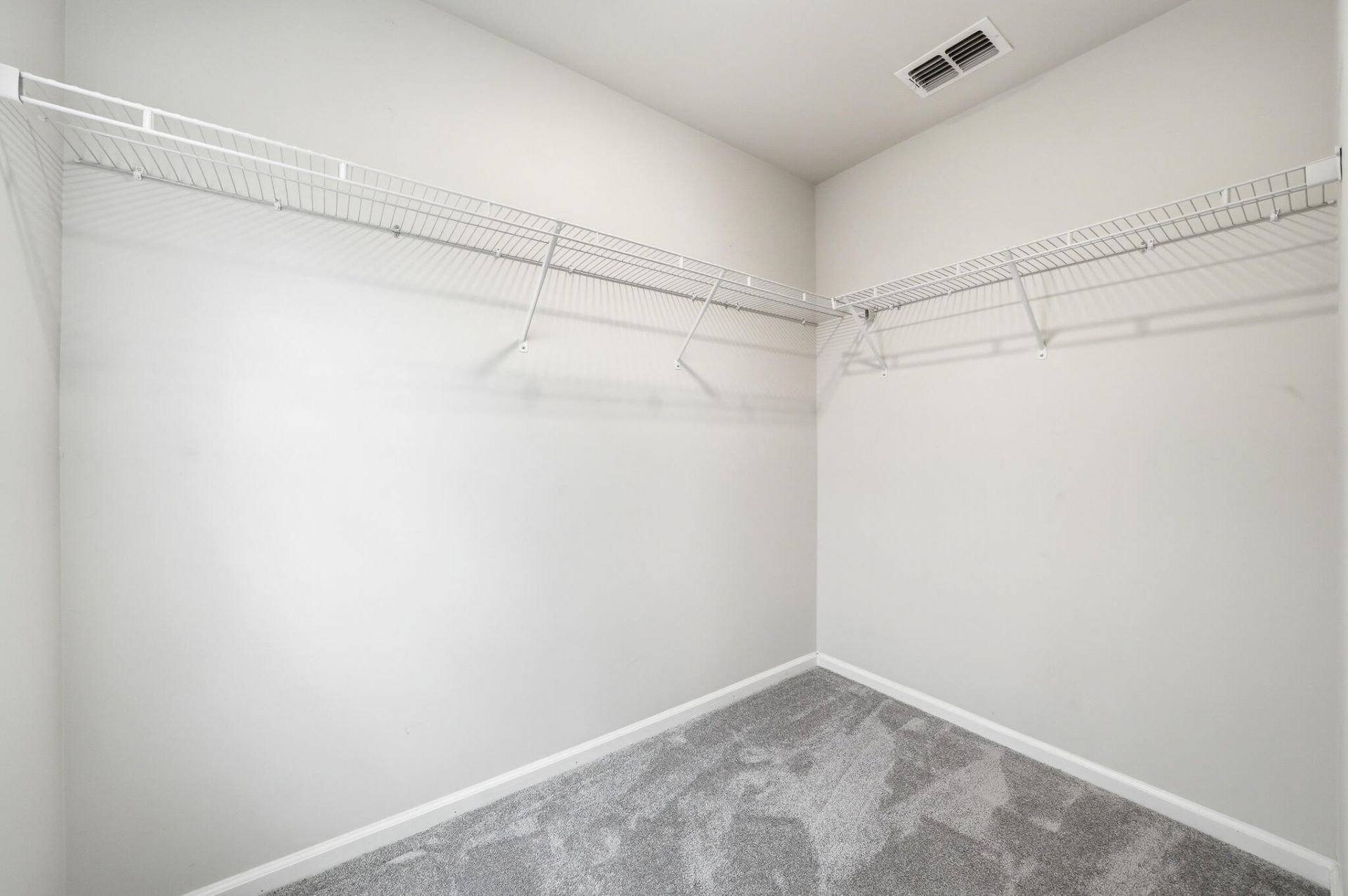 210 Basket Grass Lane Photo 40