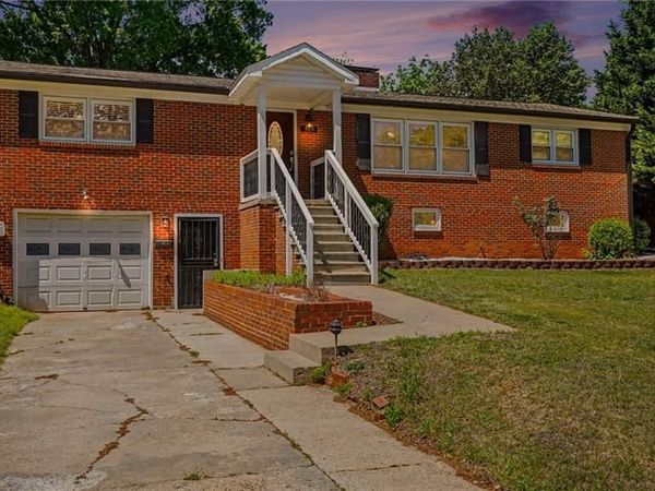 509 Greentree Drive , Greensboro, NC 27410