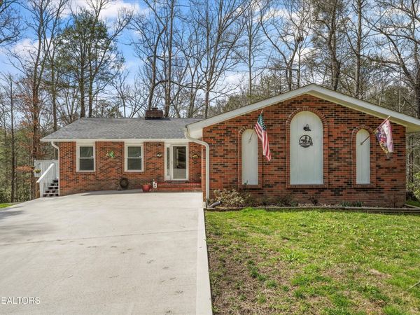 532 Bruce Rd , Gatlinburg, TN 37738