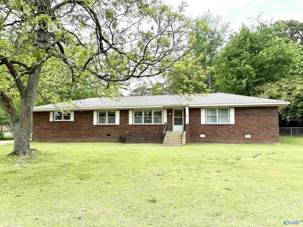 1900 Noccalula Road, Gadsden, AL 35904