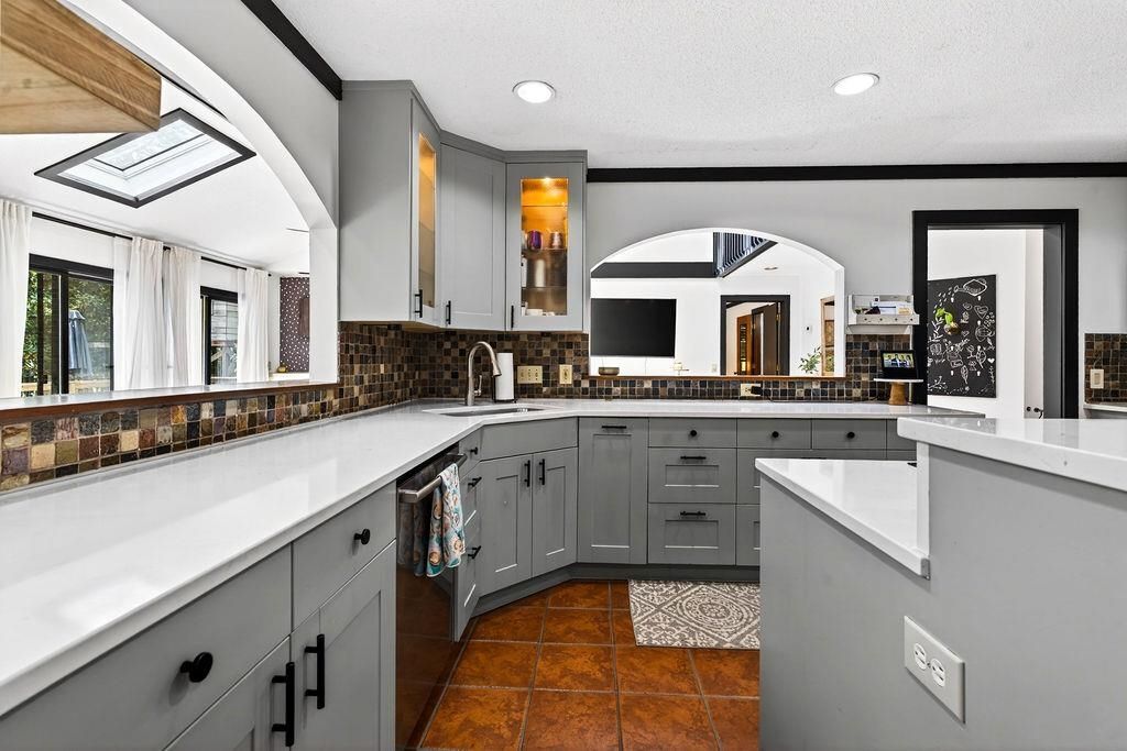 388 Linden Circle  Photo 14