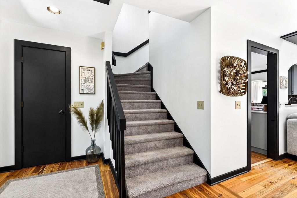 388 Linden Circle  Photo 23