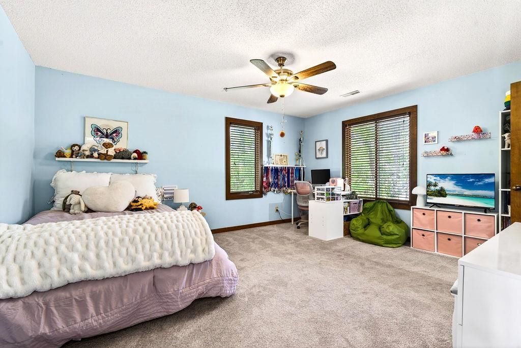 388 Linden Circle Photo 30
