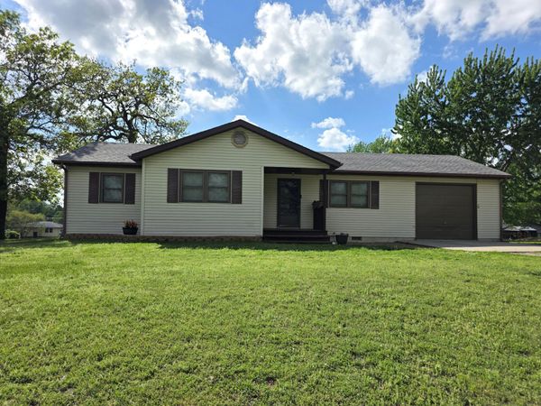 106 S Vernon Street , El Dorado Springs, MO 64744