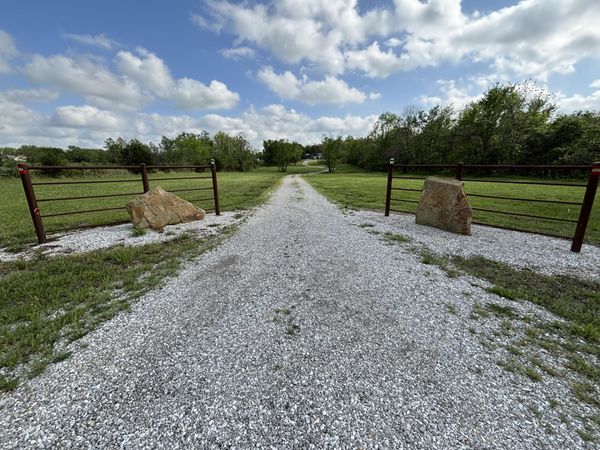 20699 Highway Zz , Aurora, MO 65605