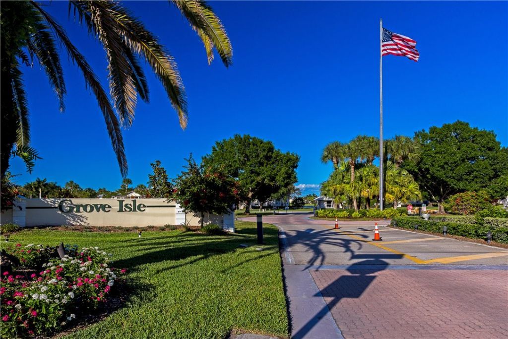 740 Lake Orchid Circle, Unit 108, Vero Beach, FL 32962 Photo