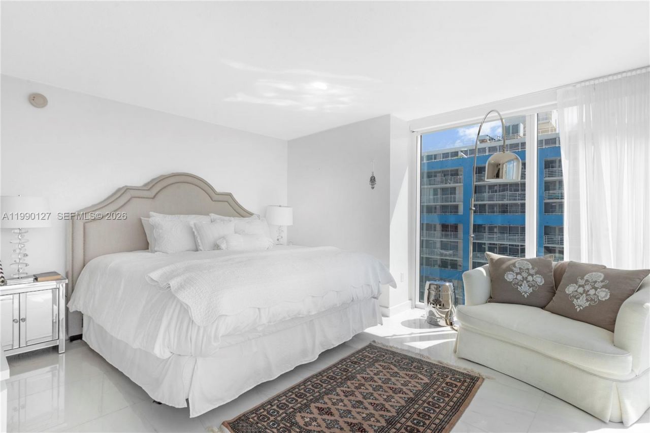 2101 Brickell Ave, Unit 1206, Miami, FL 33129 Photo