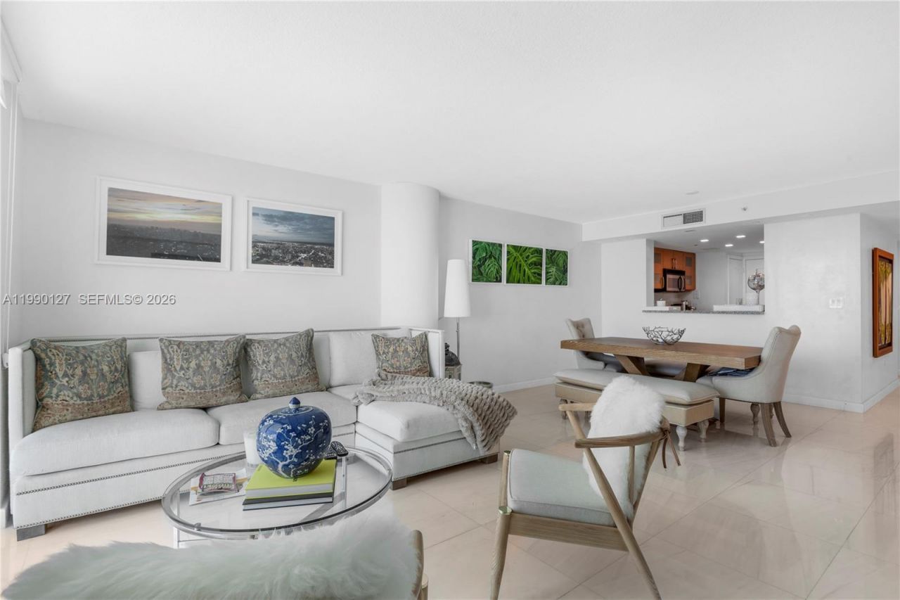 2101 Brickell Ave, Unit 1206, Miami, FL 33129 Photo