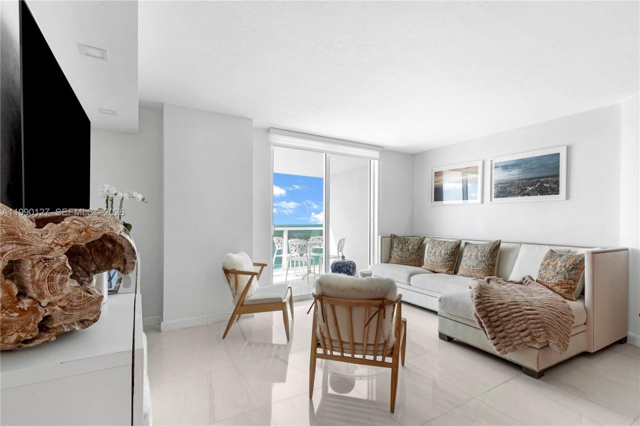 2101 Brickell Ave, Unit 1206, Miami, FL 33129 Photo