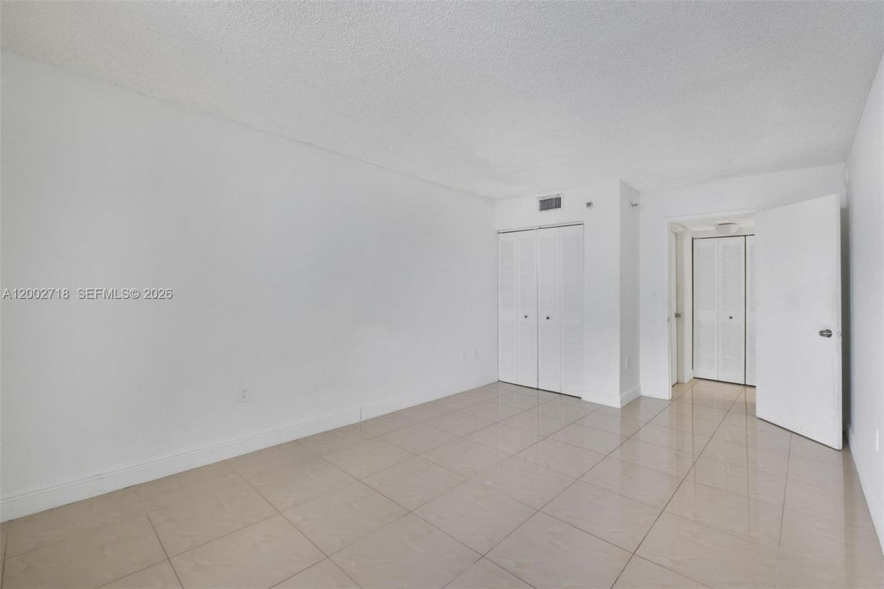 800 N Miami Ave, Unit E-1110, Miami, FL 33136 Photo