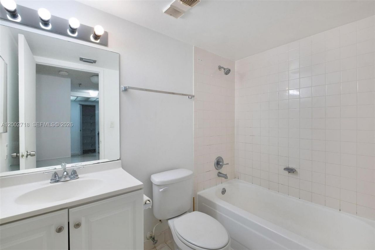 800 N Miami Ave, Unit E-1110, Miami, FL 33136 Photo