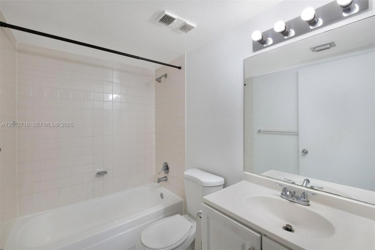 800 N Miami Ave, Unit E-1110, Miami, FL 33136 Photo