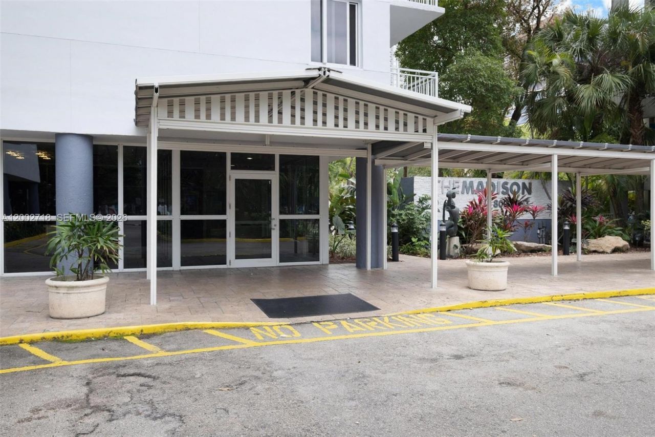 800 N Miami Ave, Unit E-1110, Miami, FL 33136 Photo