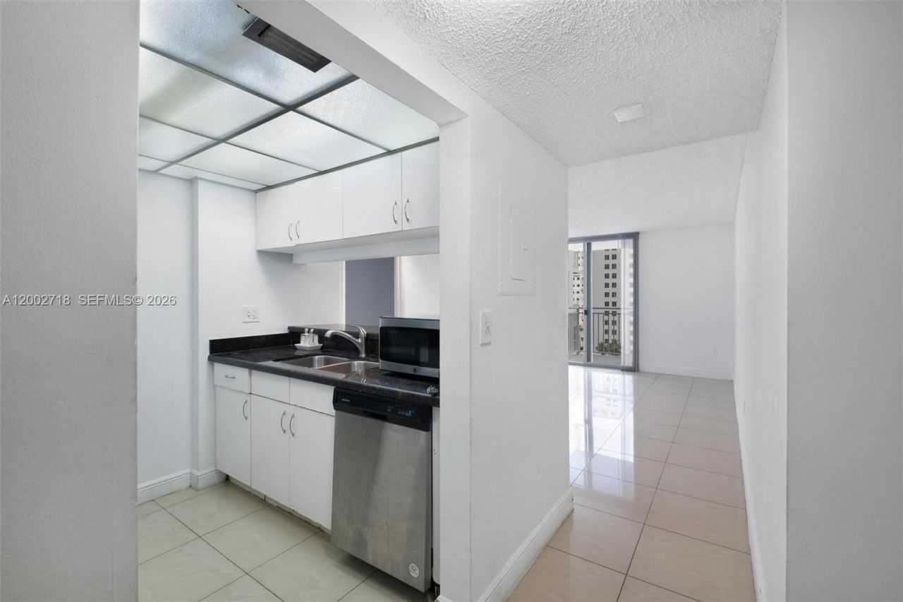 800 N Miami Ave, Unit E-1110, Miami, FL 33136 Photo