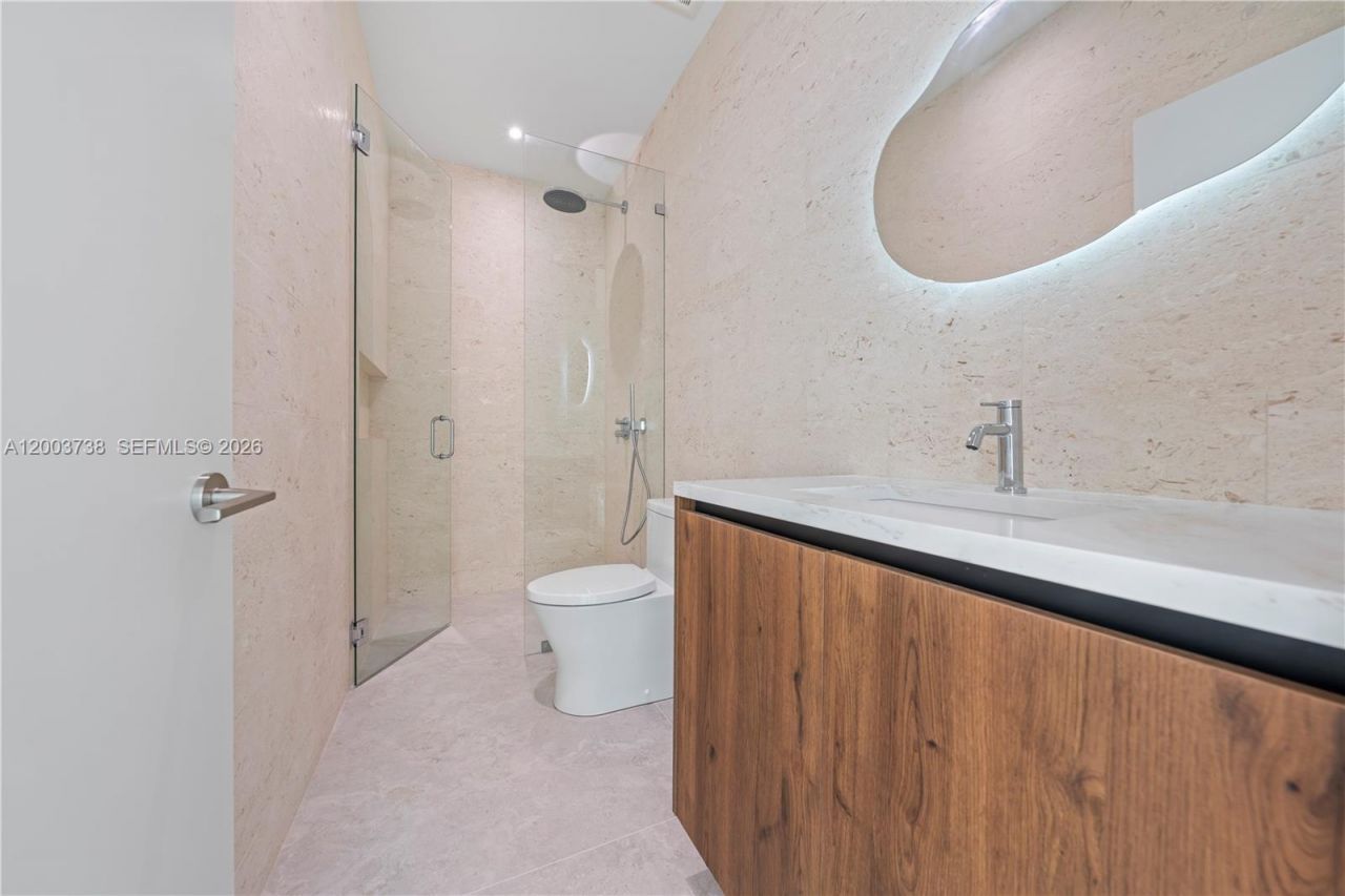 3320 SW 23rd St, Miami, FL 33145 Photo