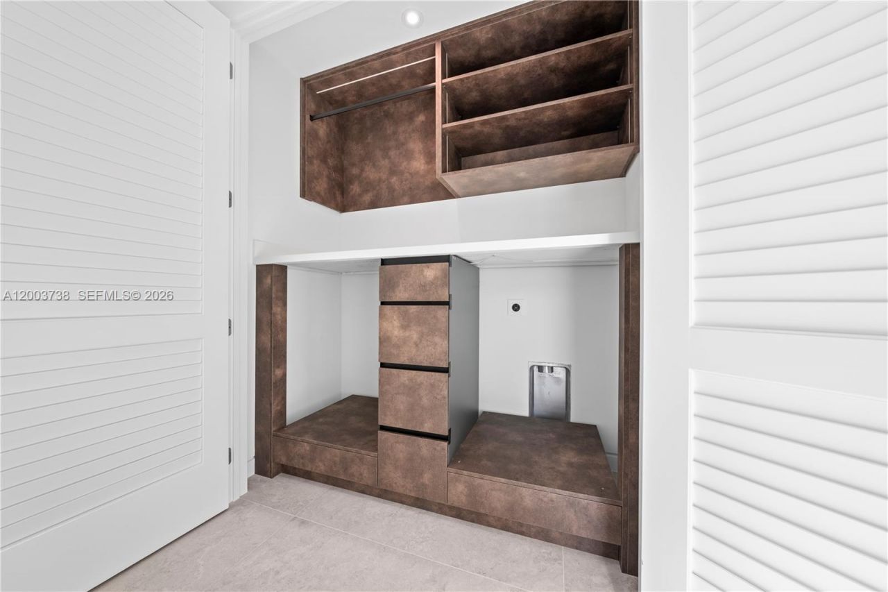 3320 SW 23rd St, Miami, FL 33145 Photo