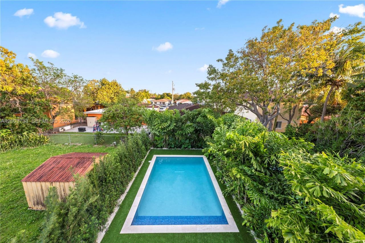 3320 SW 23rd St, Miami, FL 33145 Photo