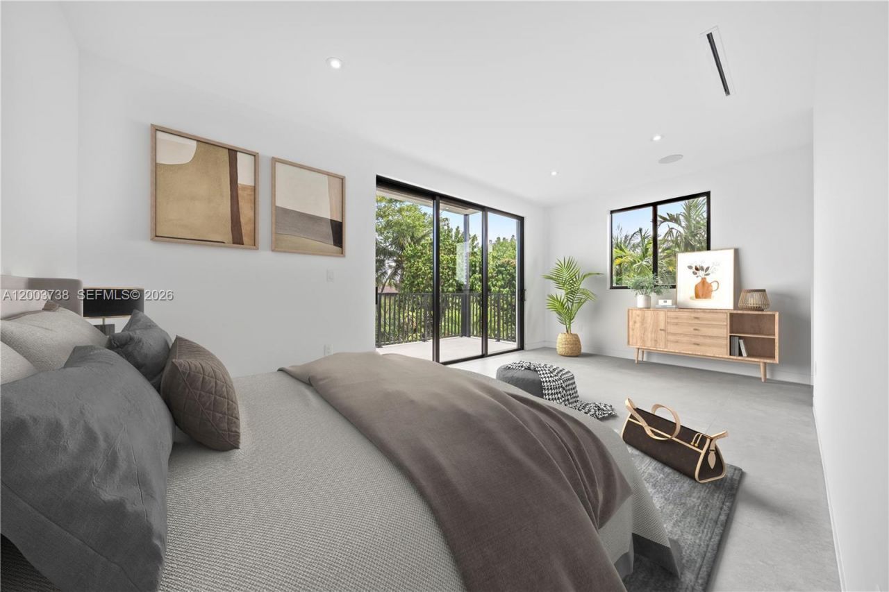 3320 SW 23rd St, Miami, FL 33145 Photo