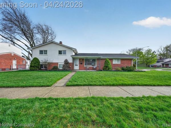 33847 Tawas Trail, Westland, MI 48185