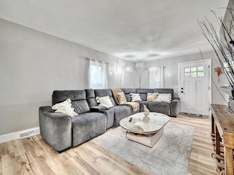 2024 Dallas Avenue, North College Hill, OH 45239 Photo 4