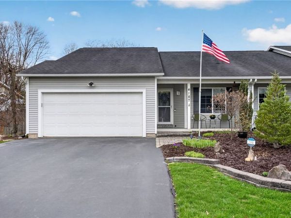 4187 Mistral Circle , Liverpool, NY 13090