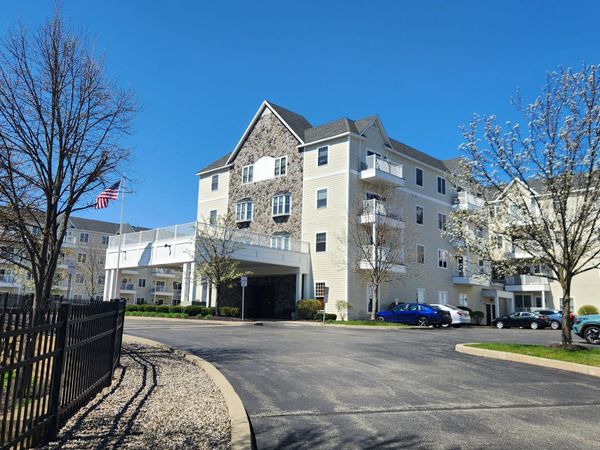 8 Wall Street, Unit APT 423, Clifton Park, NY 12065