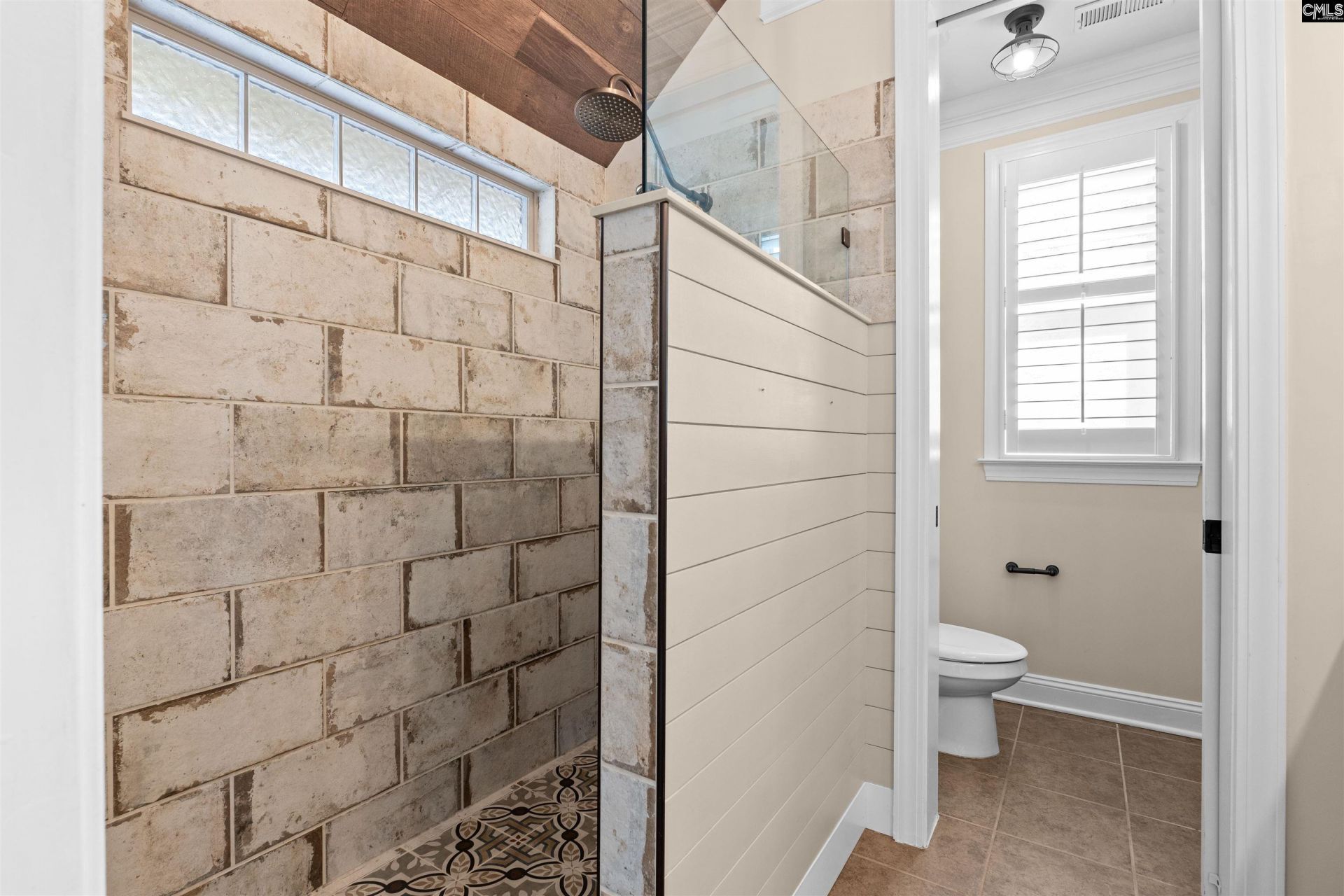 217 Baysdale Drive  Photo 16