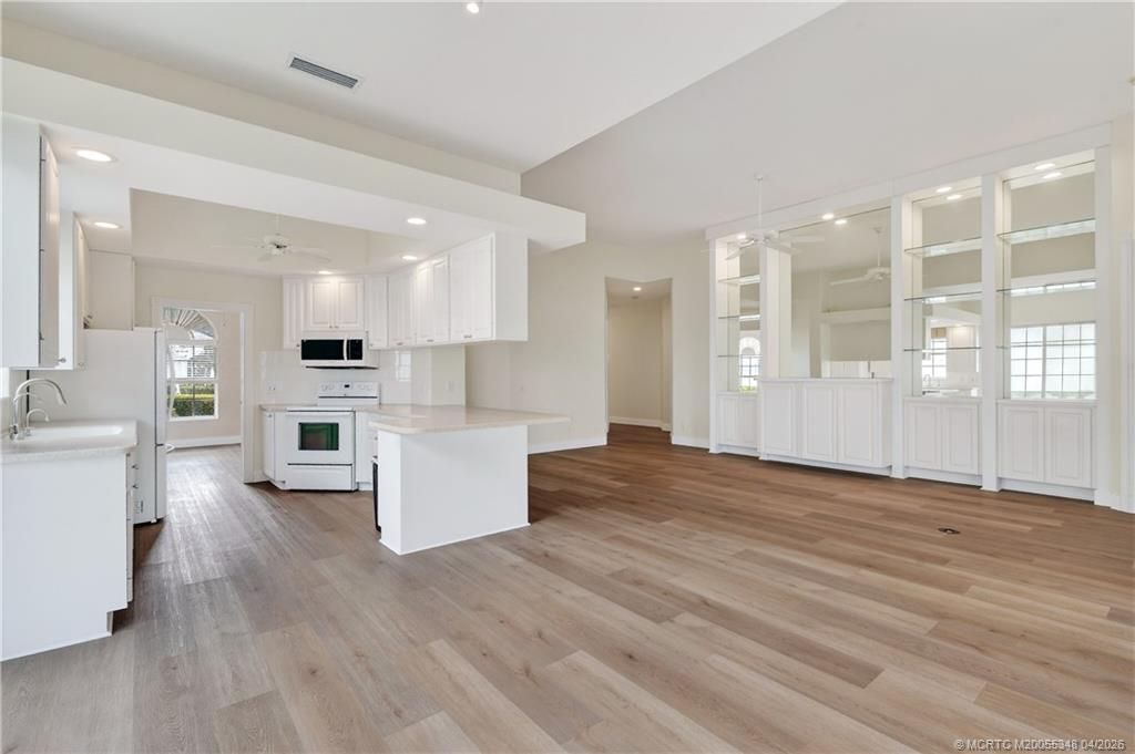 8056 SE Paurotis Lane, Hobe Sound, FL 33455 Photo