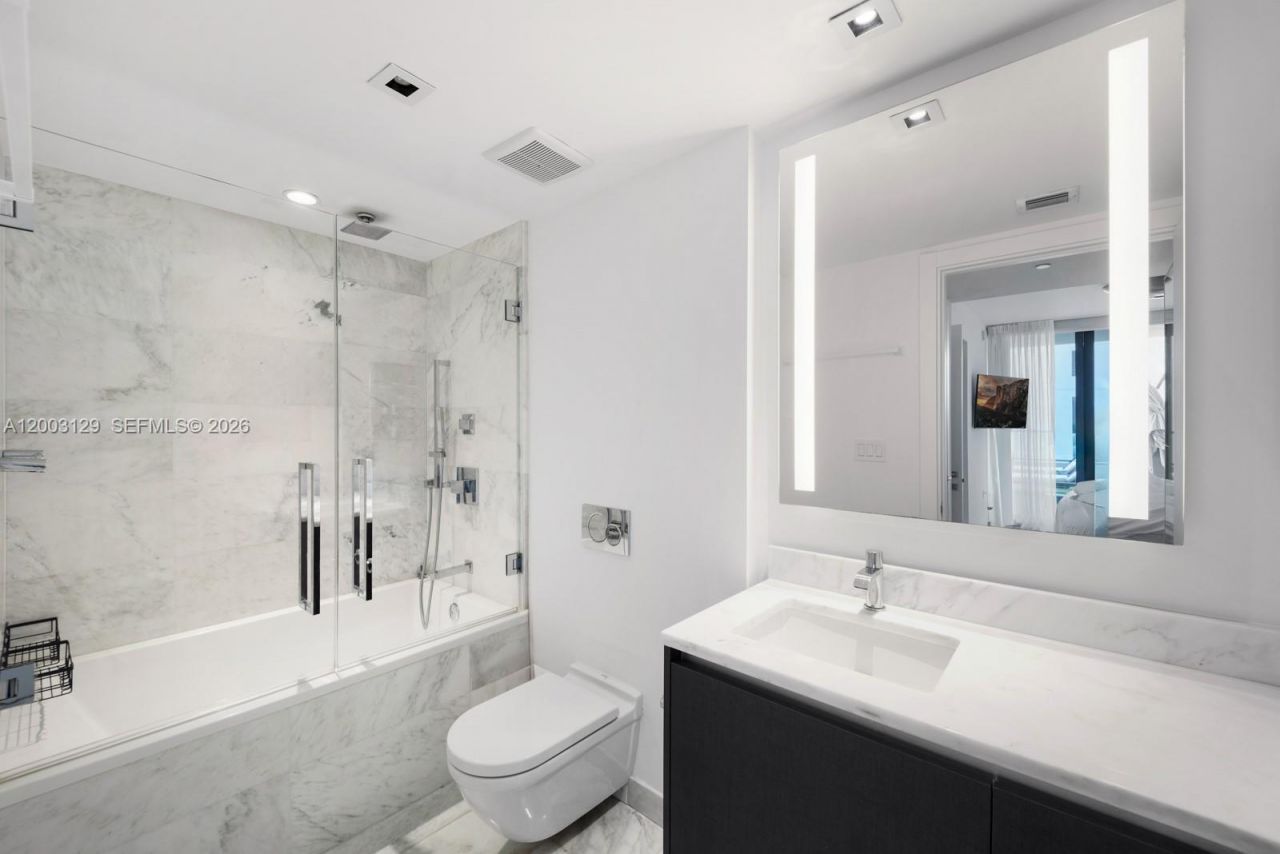 1451 Brickell Ave , Unit 903, Miami, FL 33131 Photo
