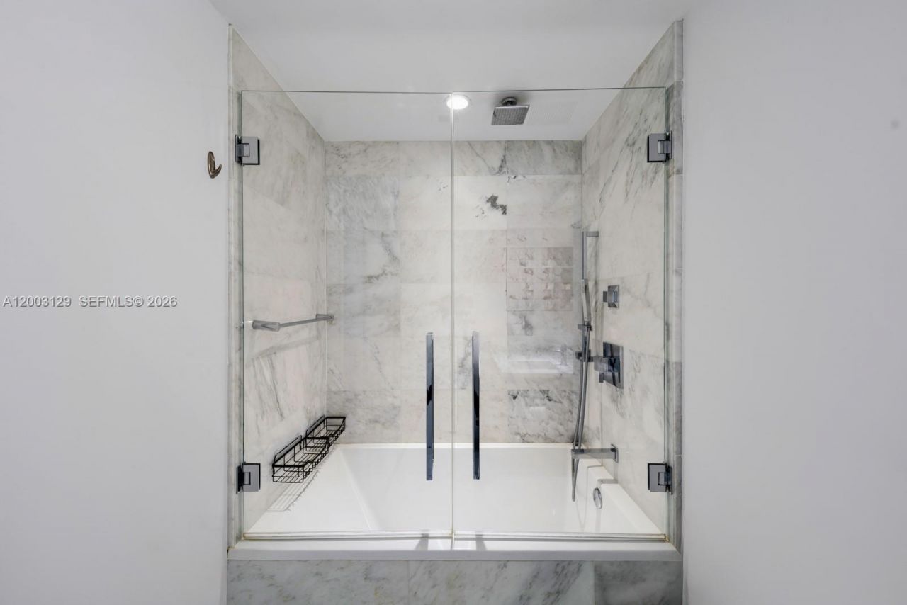 1451 Brickell Ave , Unit 903, Miami, FL 33131 Photo