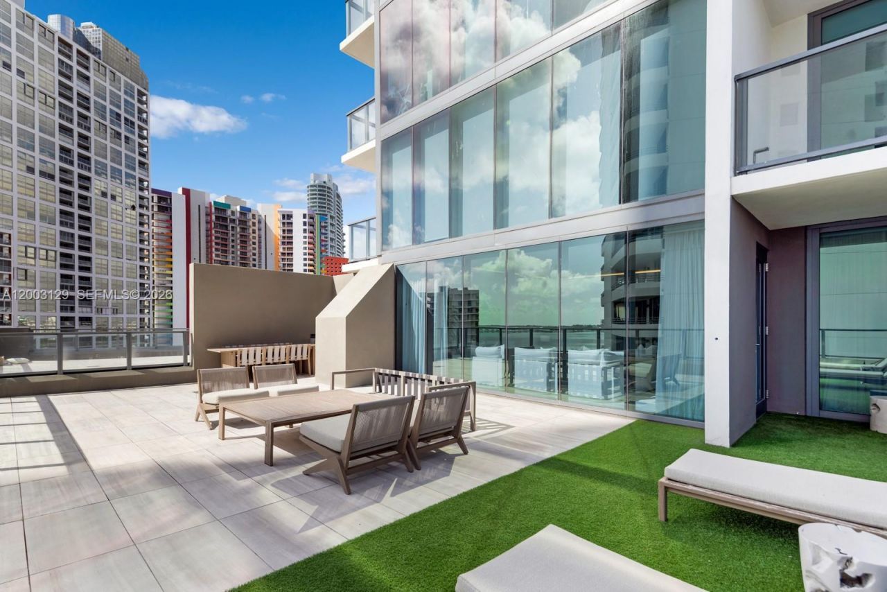1451 Brickell Ave , Unit 903, Miami, FL 33131 Photo