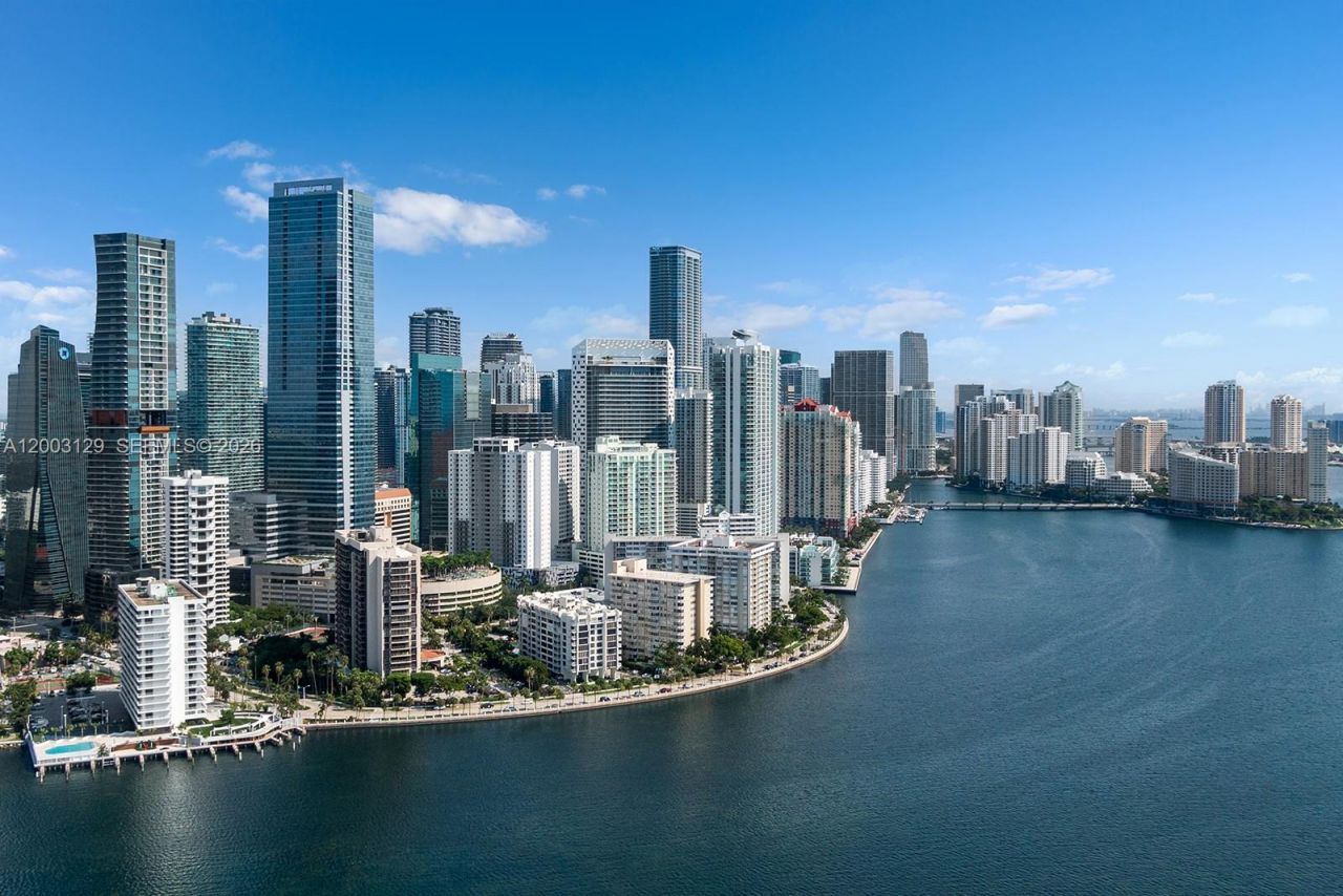 1451 Brickell Ave , Unit 903, Miami, FL 33131 Photo