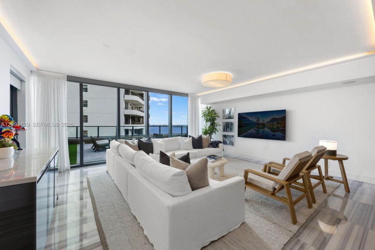 1451 Brickell Ave , Unit 903, Miami, FL 33131 Photo