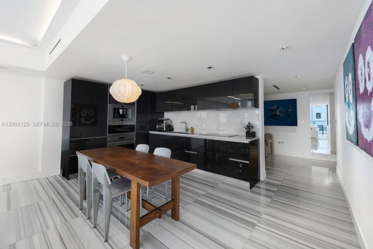 1451 Brickell Ave , Unit 903, Miami, FL 33131 Photo