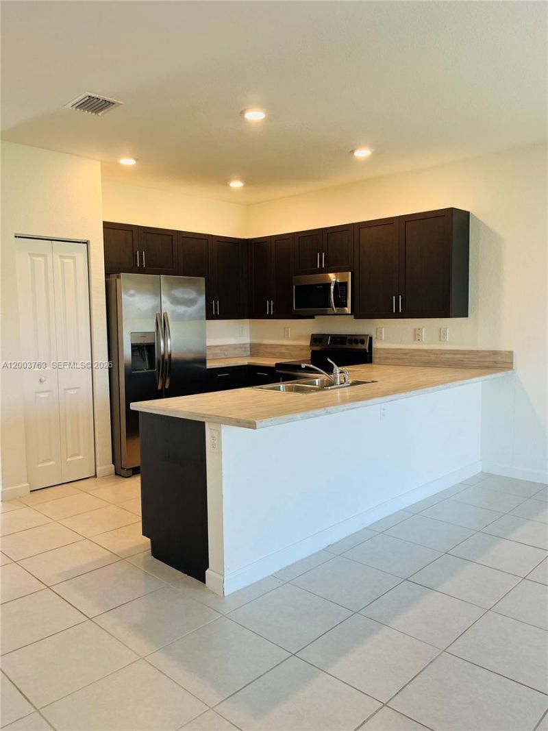 10124 SW 228th Ter , Miami, FL 33190 Photo