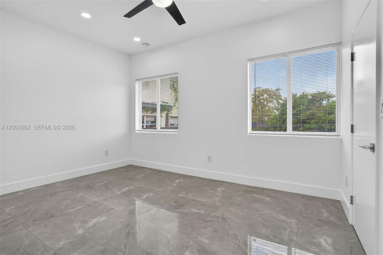 655 NW 24th Ave, Fort Lauderdale, FL 33311 Photo