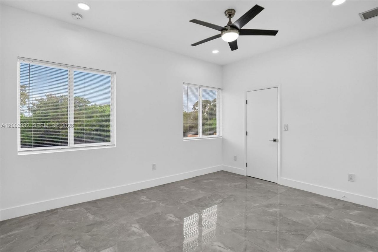 655 NW 24th Ave, Fort Lauderdale, FL 33311 Photo