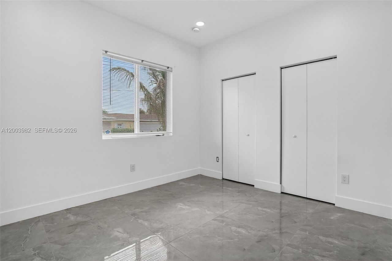 655 NW 24th Ave, Fort Lauderdale, FL 33311 Photo