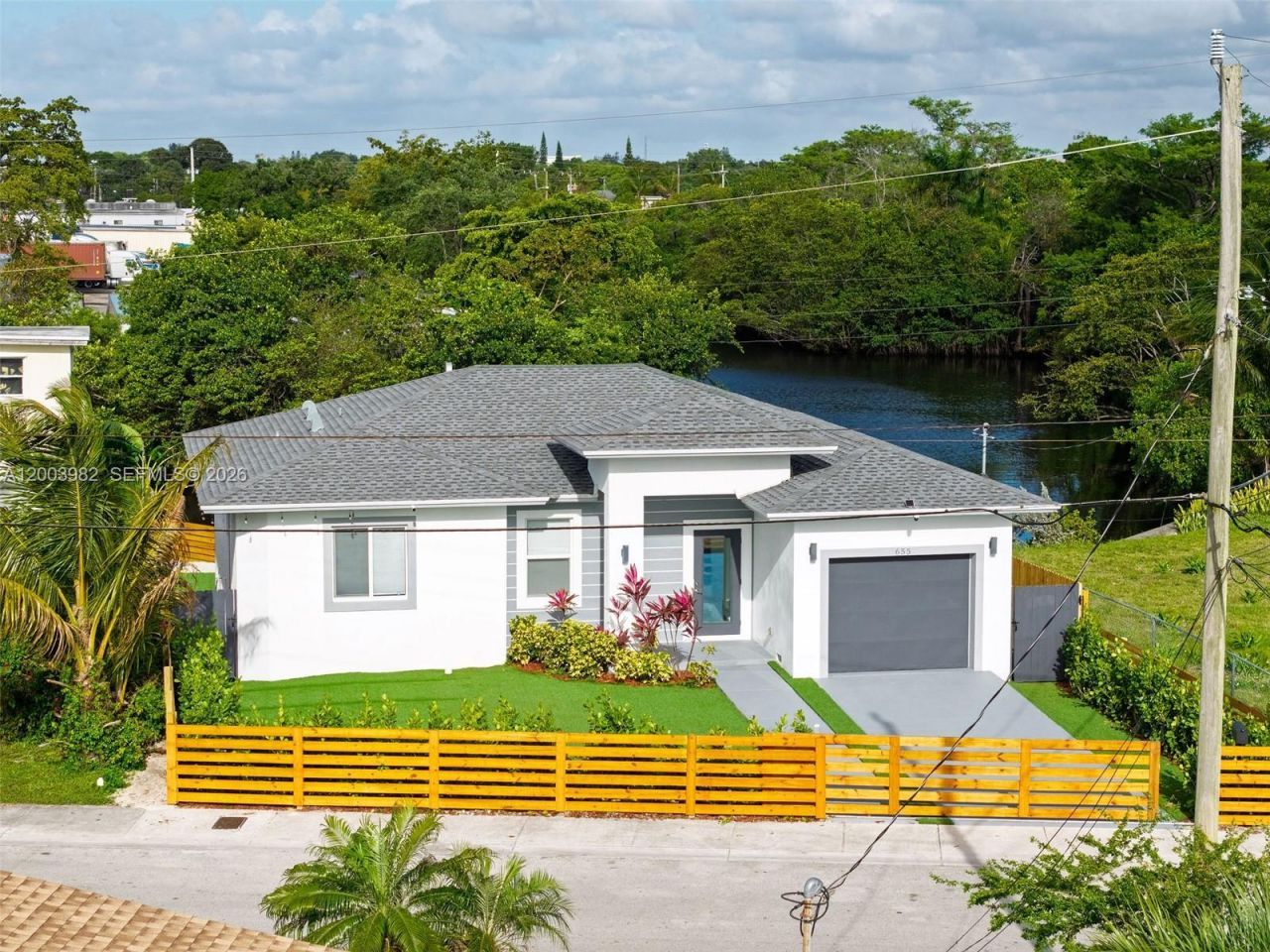 655 NW 24th Ave, Fort Lauderdale, FL 33311 Photo