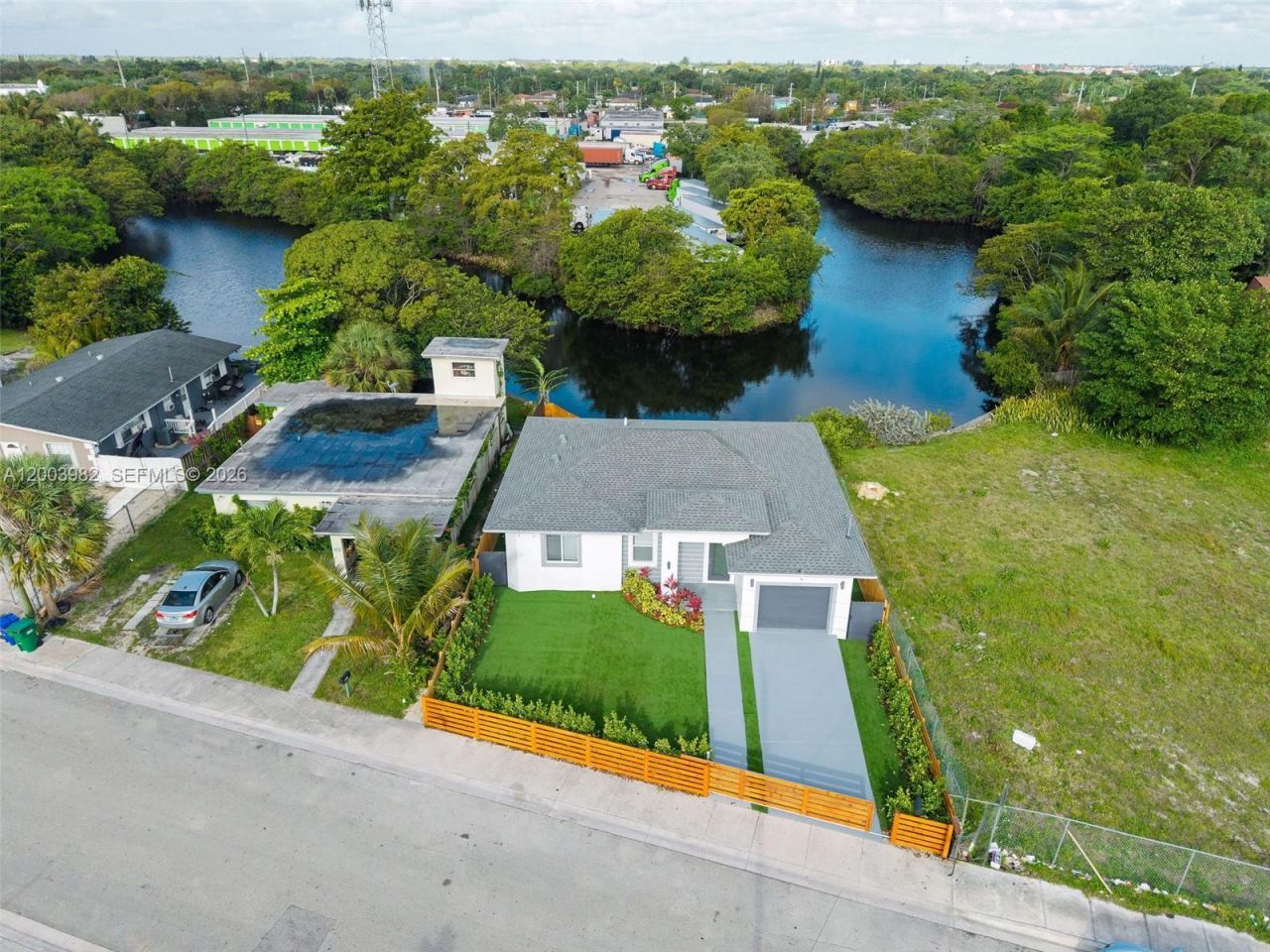 655 NW 24th Ave, Fort Lauderdale, FL 33311 Photo