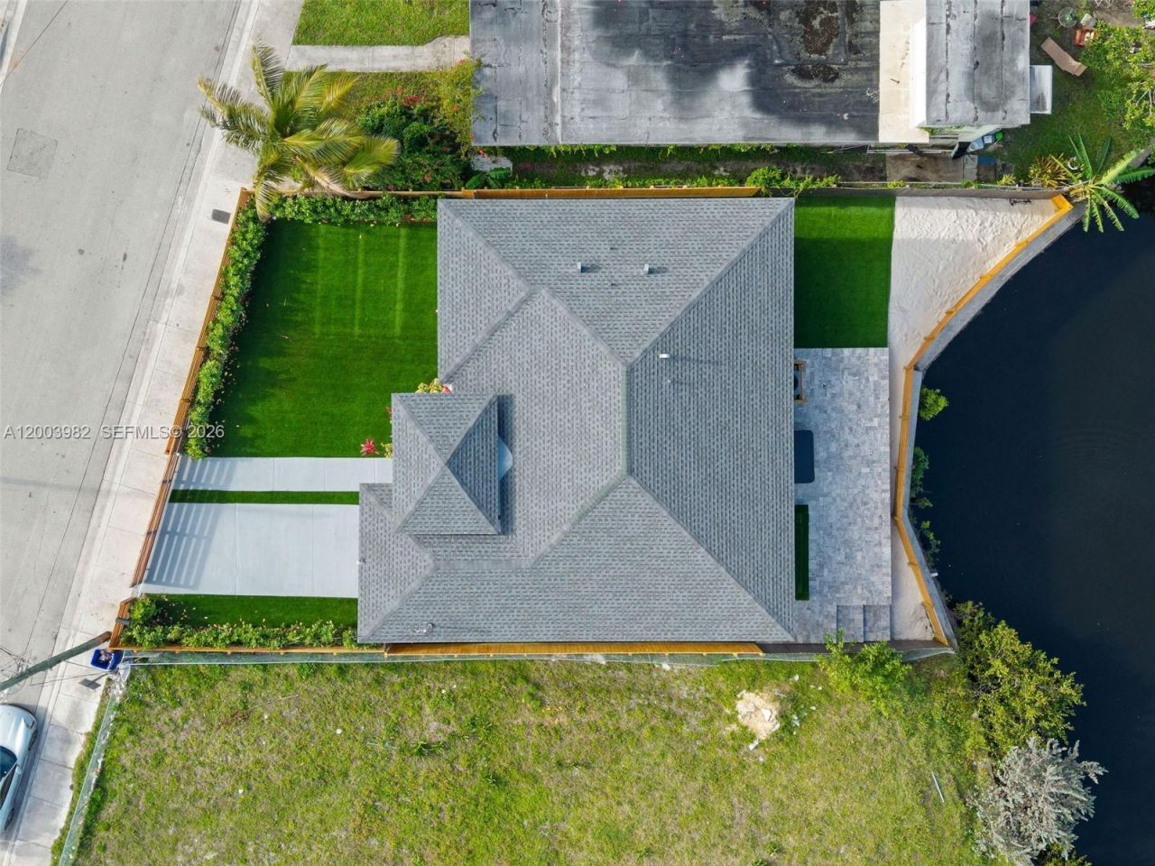 655 NW 24th Ave, Fort Lauderdale, FL 33311 Photo