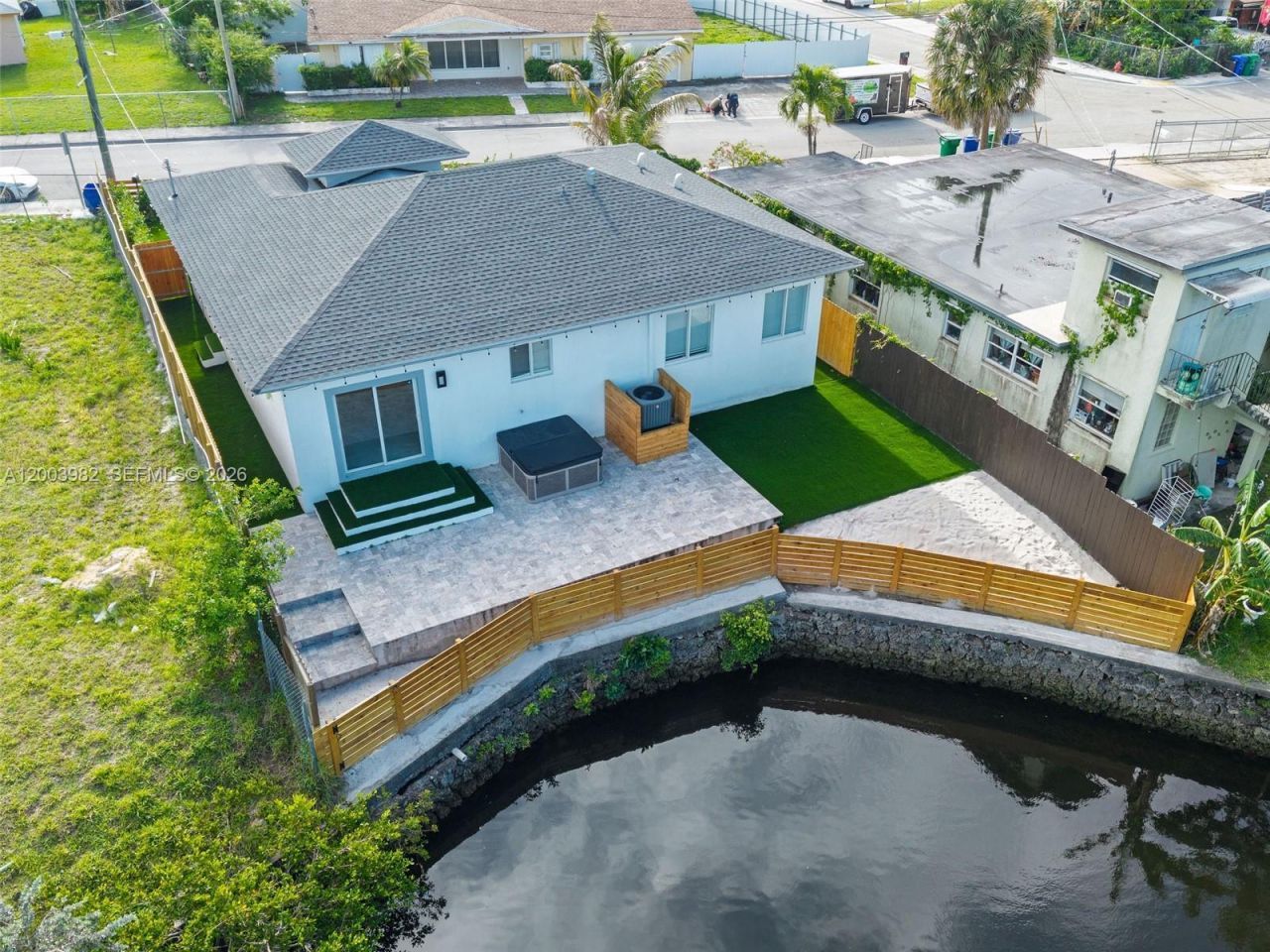 655 NW 24th Ave, Fort Lauderdale, FL 33311 Photo