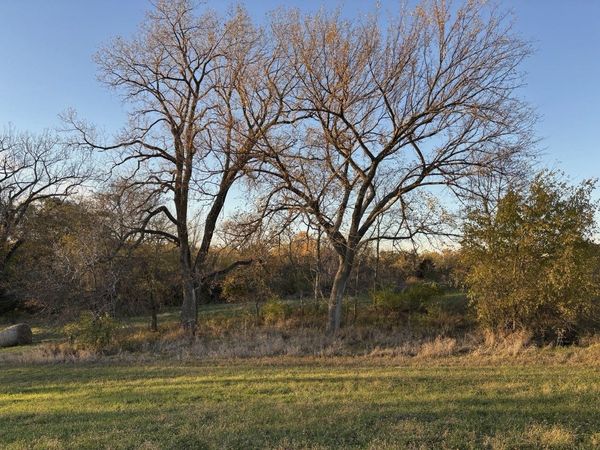 19050 130th Avenue , Indianola, IA 50125