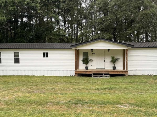6704 Coastal Oaks Dr., Conway, SC 29527