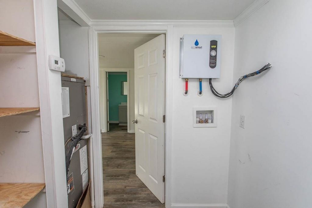 6704 Coastal Oaks Dr.  Photo 9