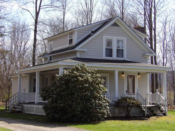 43 Middle Road, Clarendon, VT 05759