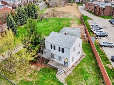 33420 Utica Road, Fraser, MI 48026
