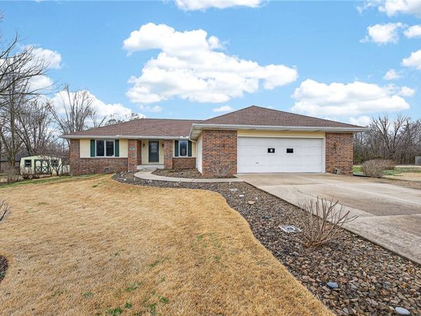 10 Dunipace Drive , Bella Vista, AR 72715